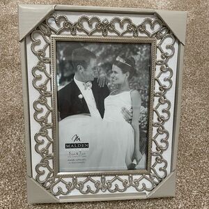 NIB Malden International Designs 5 x 7 Frame Silver Hearts